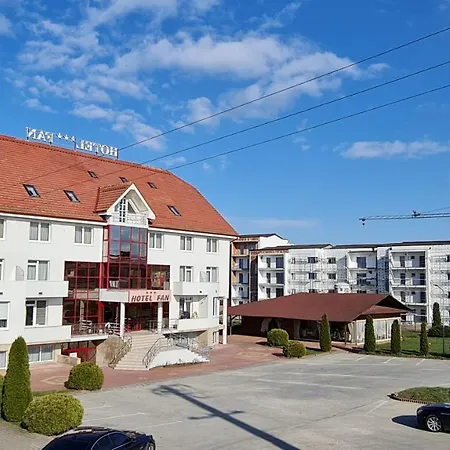Fan Hotel 3*
