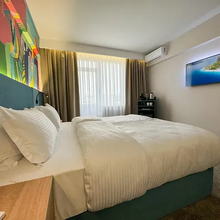 Fan Hotel
